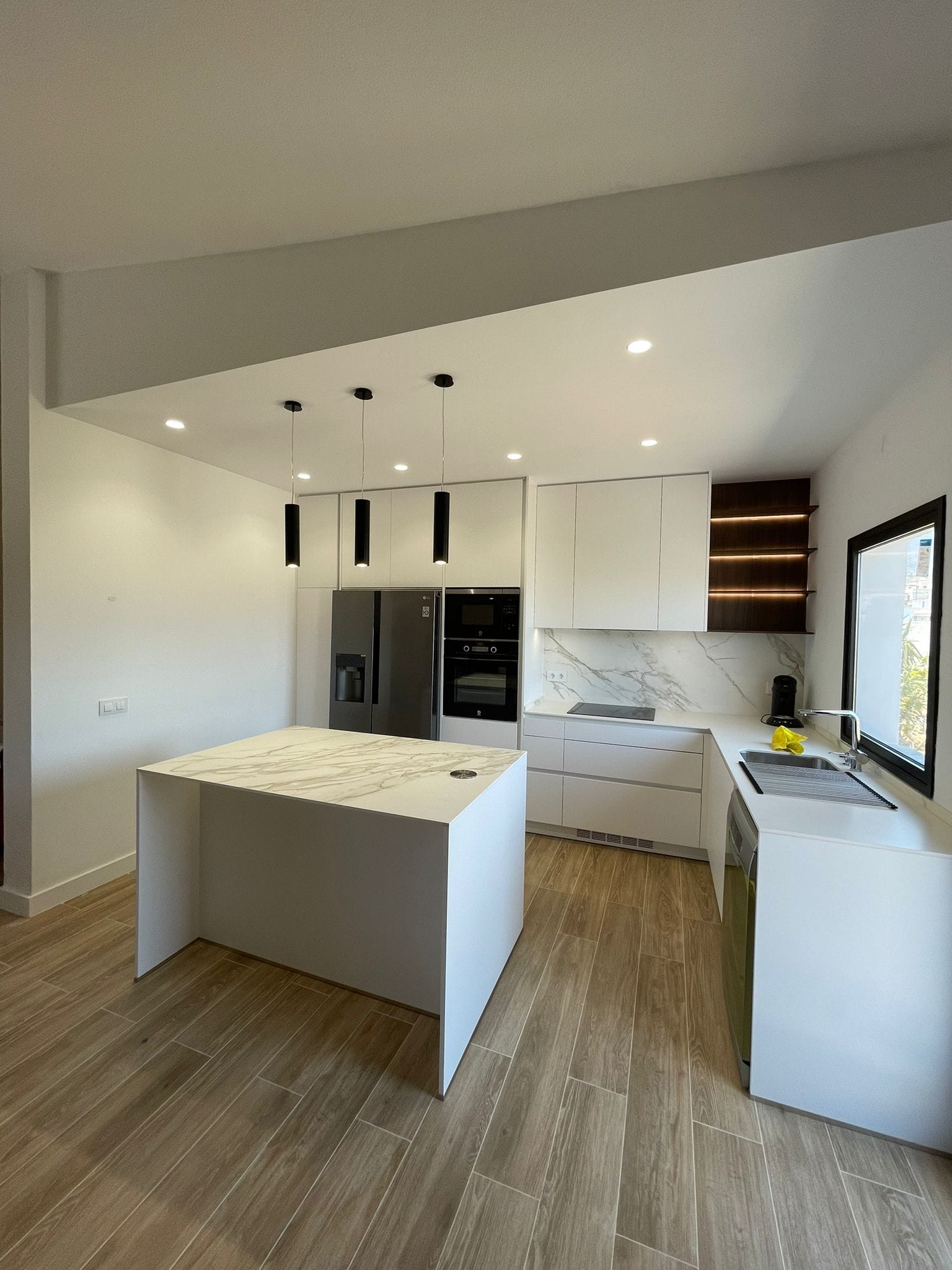 Fotografía de obra realizada por Kableca Instalaciones